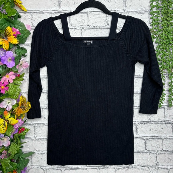 💙2/$40💙NWOT Express Black Ribbed Cutout Shoulder Sweater Size Large - Picture 3 of 12